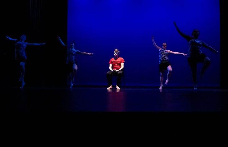 Students at Kingswood Oxford participate in an award-winning dance program and workshop with professional choreographers