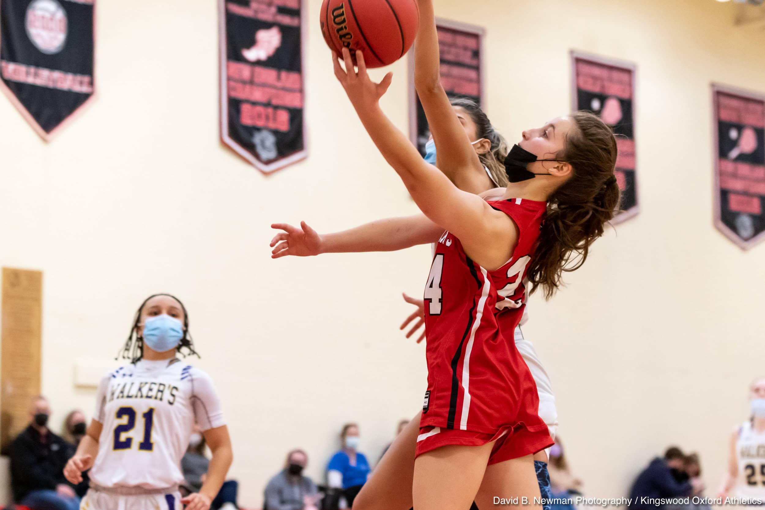 basketball girls varsity Kingswood Oxford girls varsity basketball competes with technique and heart