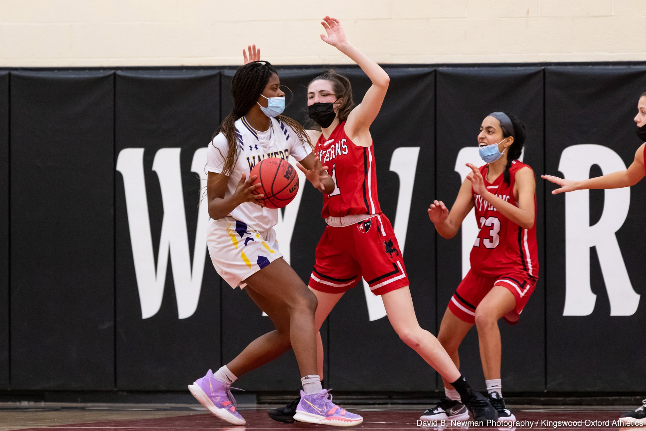 basketball girls varsity Kingswood Oxford girls varsity basketball competes with technique and heart